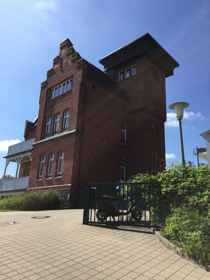 Seelotsenstation Turmwohnung Adler 사스니츠 외부 사진